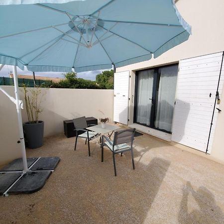 Charmant Studio Moderne Avec Exterieur "Dormir En Provence" Fontvieille Exteriör bild